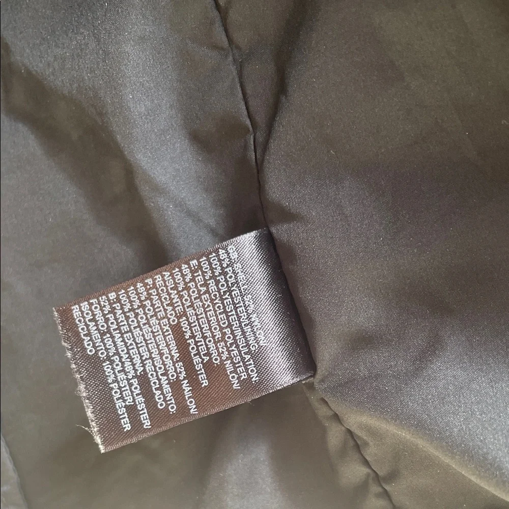 The North Face Women's Black Quilted Snow Jacket - Picture 4 of 7